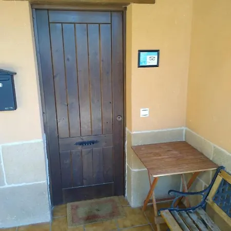 Casa Mallos De * Agüero