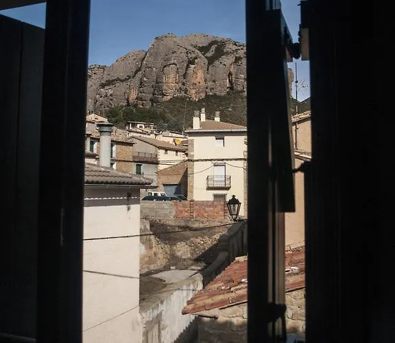 Casa Mallos De Agüero