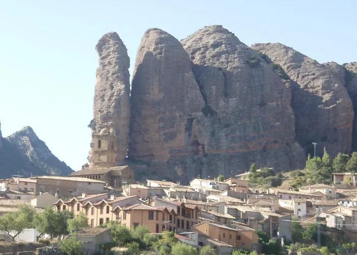 Vila Casa Mallos De *